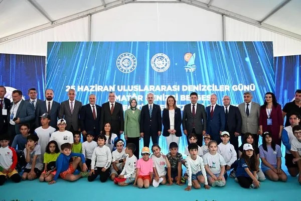 Bakan Uraloğlu’ndan denizcilere sevindiren haber! Sınav ve belge işlemlerinde yeni dönem
